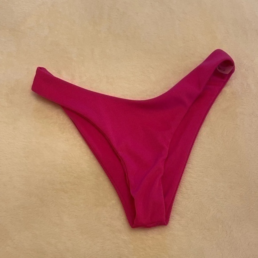 SHEIN HOT PINK CHEEKY RIBBED BIKINI BOTTOMS SZ SMALL